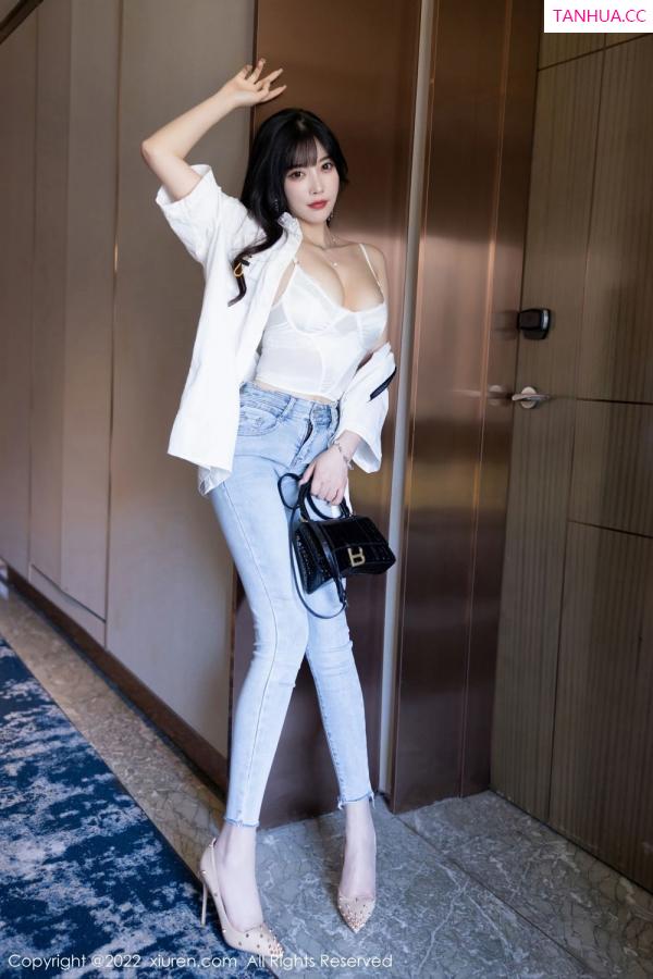 杨晨晨 sugar小甜心CC [XiuRen]高清写真图 2022.09.20 No.5614 杨晨晨Yome第23张图片